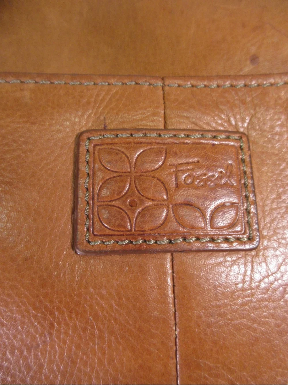 Fossil compact crossbody